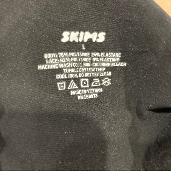 Skims FITS EVERYBODY CORDED LACE
SLIP DRESS Onyx Black sz Large NWT - Picture 7 of 7